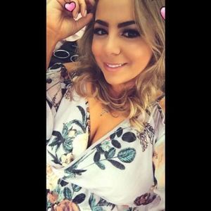 Meet your Posher, Danielle